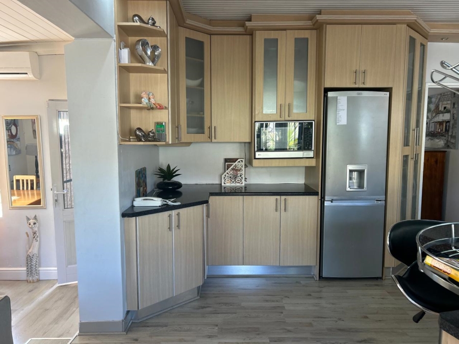 4 Bedroom Property for Sale in Azalea Park Eastern Cape